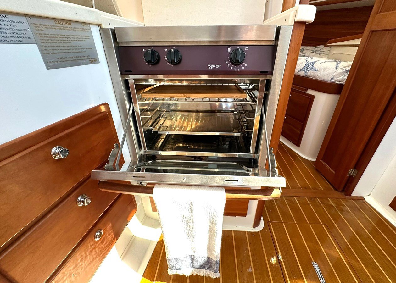 2004-legacy-34-11285a