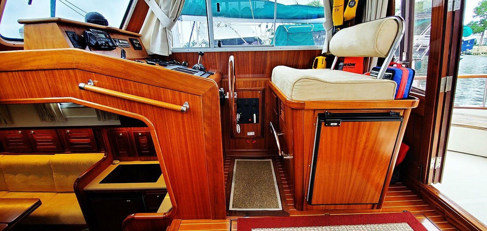 2004-menorquin-40-11-4cdf69