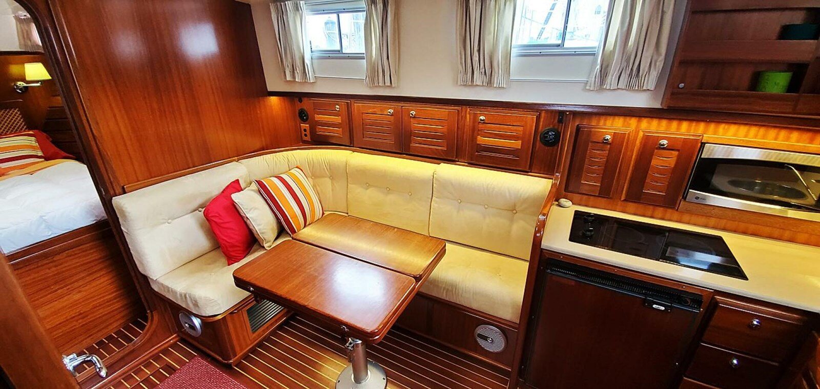 2004-menorquin-40-11-4cdf69