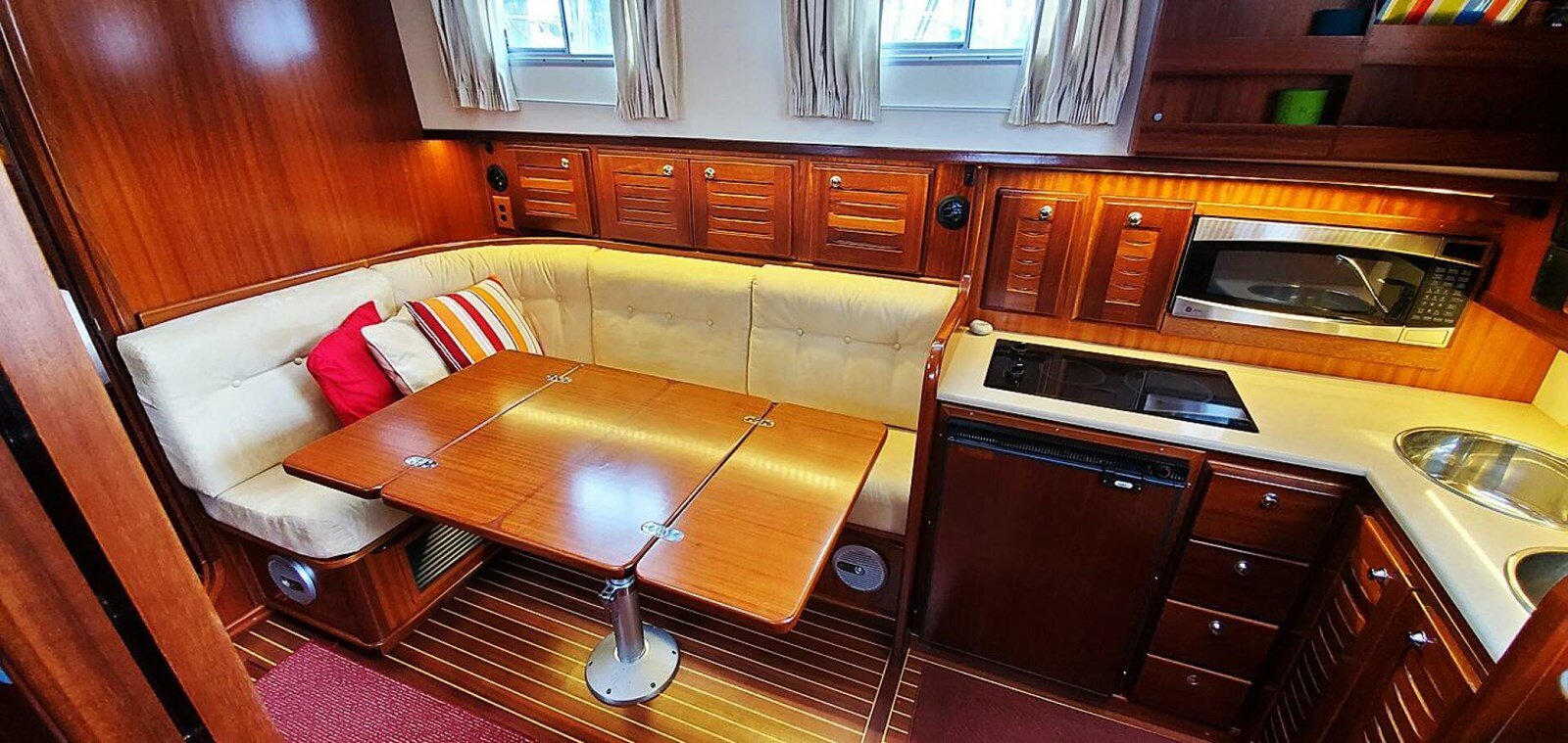 2004-menorquin-40-11-4cdf69