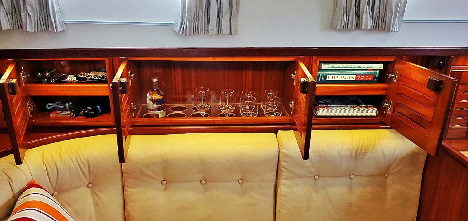 2004-menorquin-40-11-4cdf69