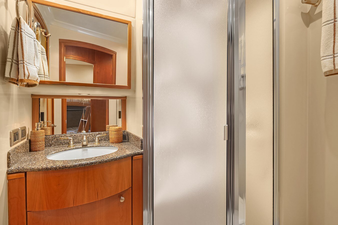 2004-meridian-58-548e6e