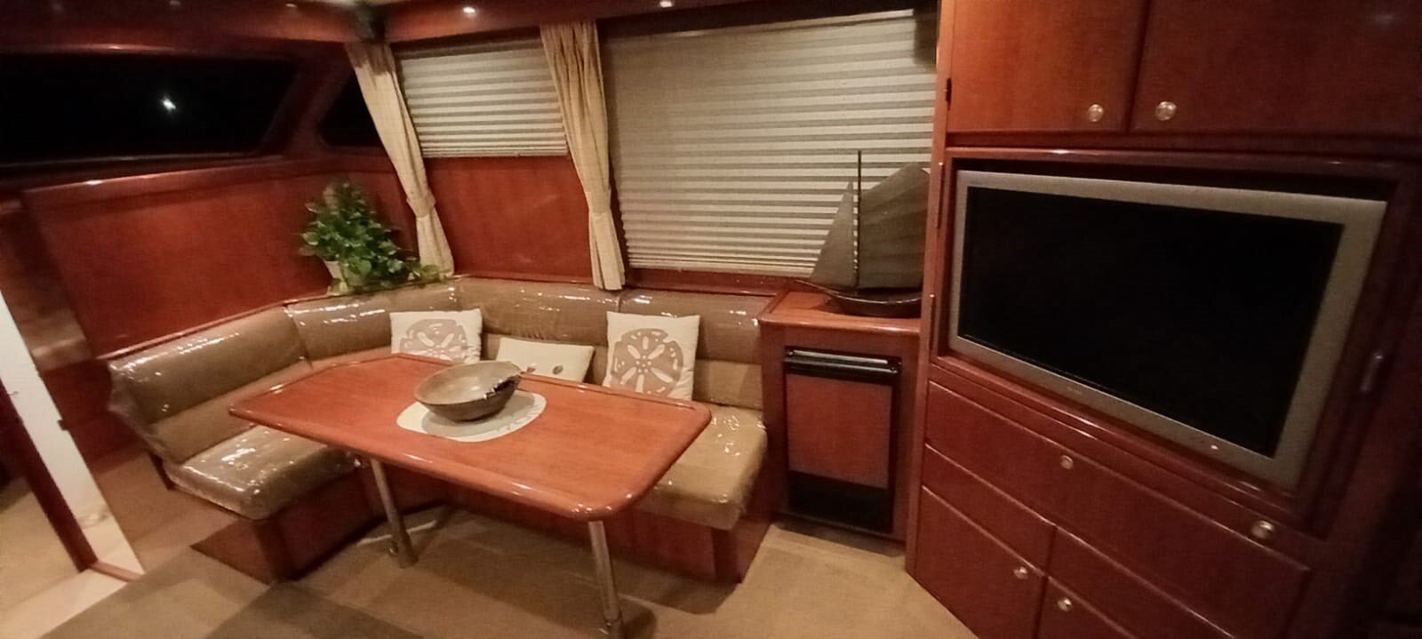 2004-mikelson-43-a54842