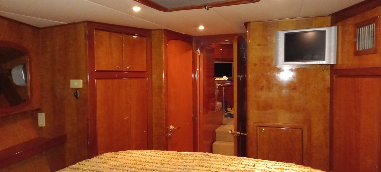 2004-mikelson-43-a54842