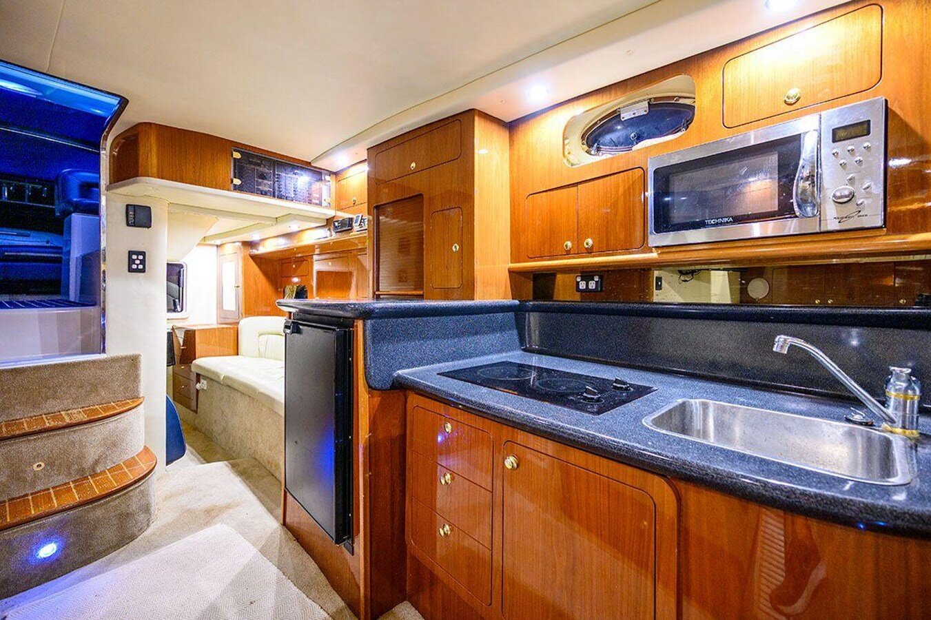 2004-mustang-38-f02909