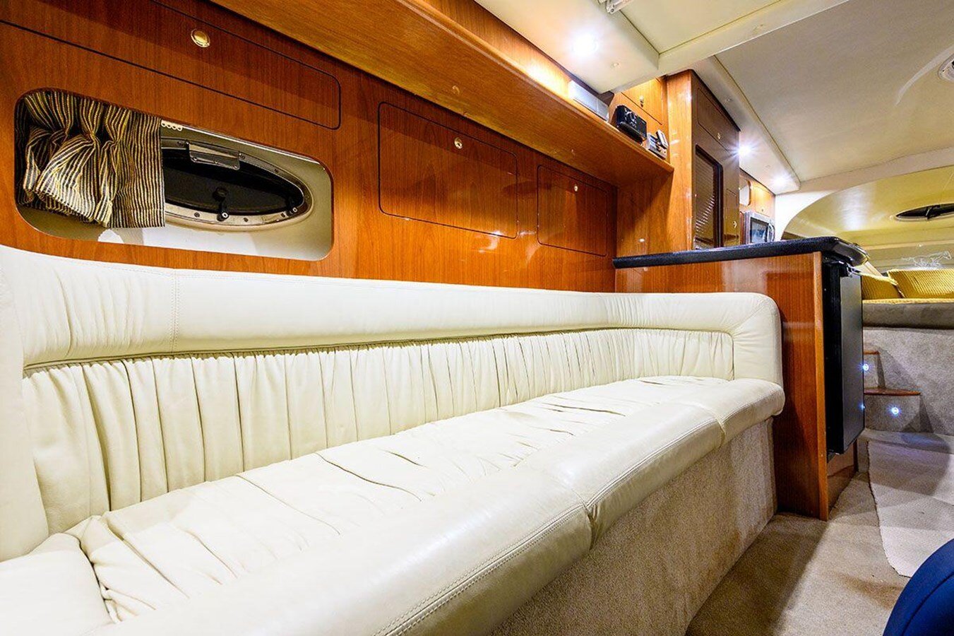 2004-mustang-38-f02909