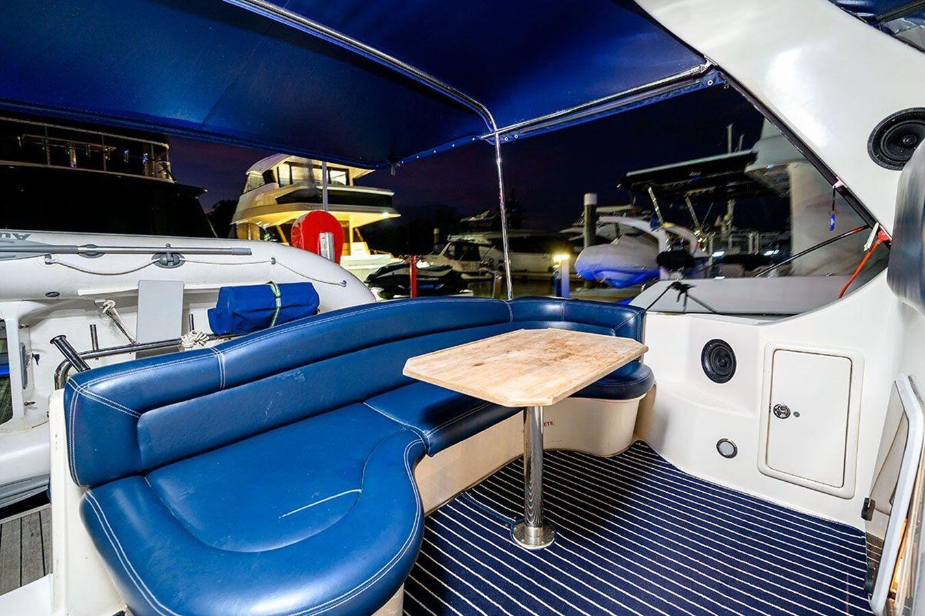 2004-mustang-38-f02909