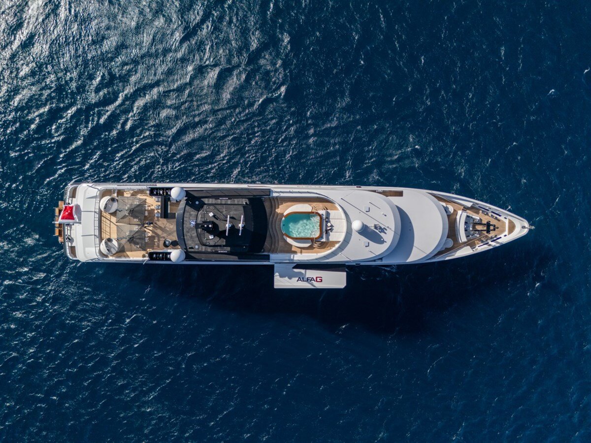 2004-oceanco-196-11-c2ff95