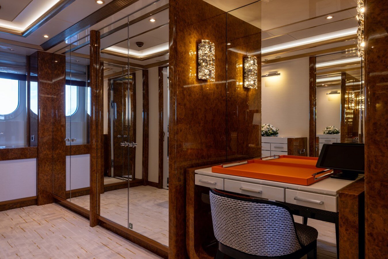 2004-oceanco-196-11-c2ff95