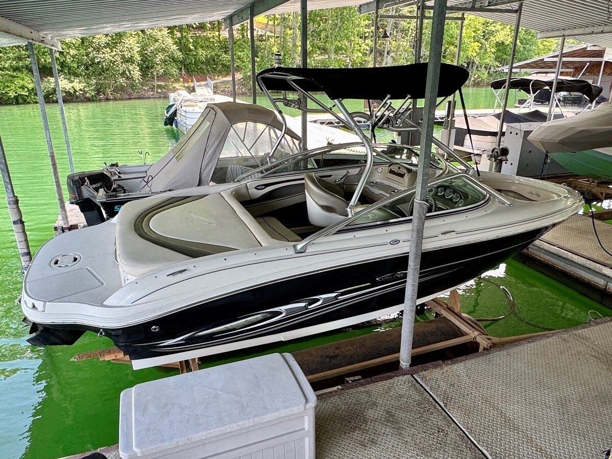 2004-sea-ray-21-24d390