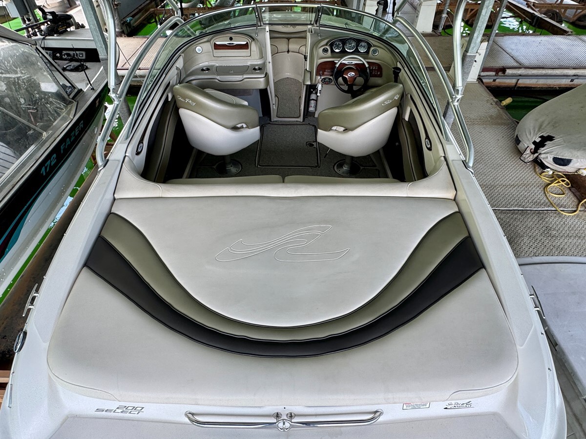 2004-sea-ray-21-24d390