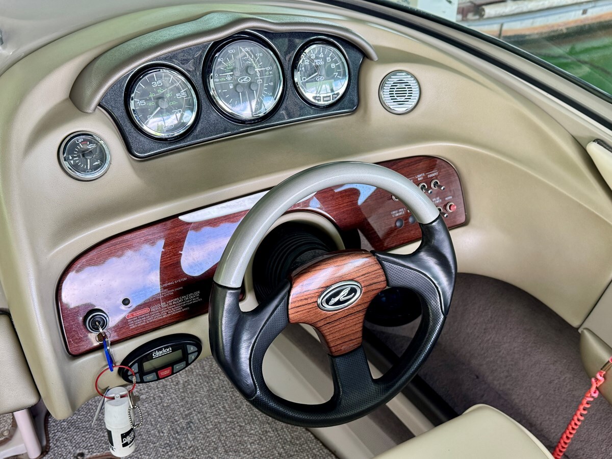 2004-sea-ray-21-24d390