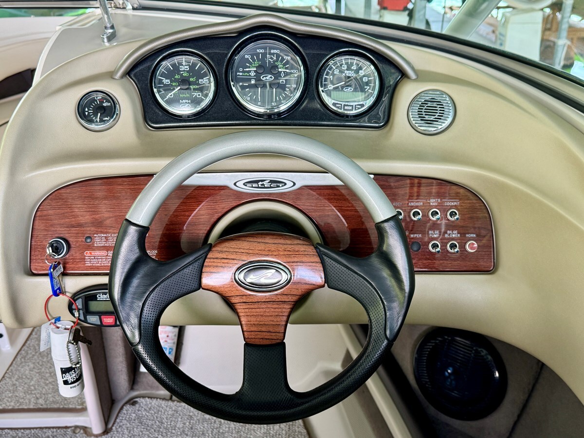 2004-sea-ray-21-24d390