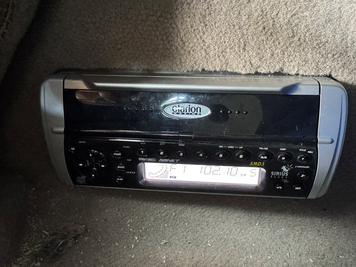 2004-sea-ray-21-24d390