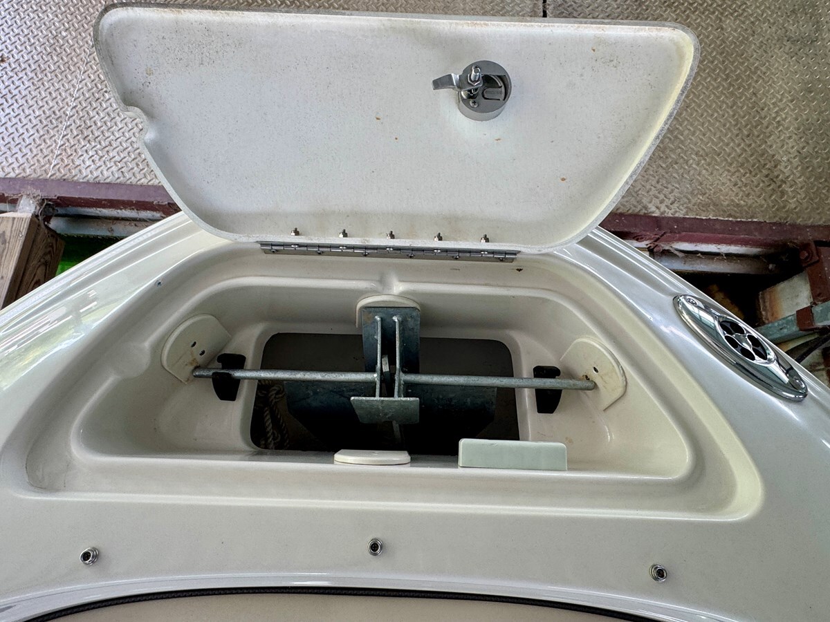 2004-sea-ray-21-24d390