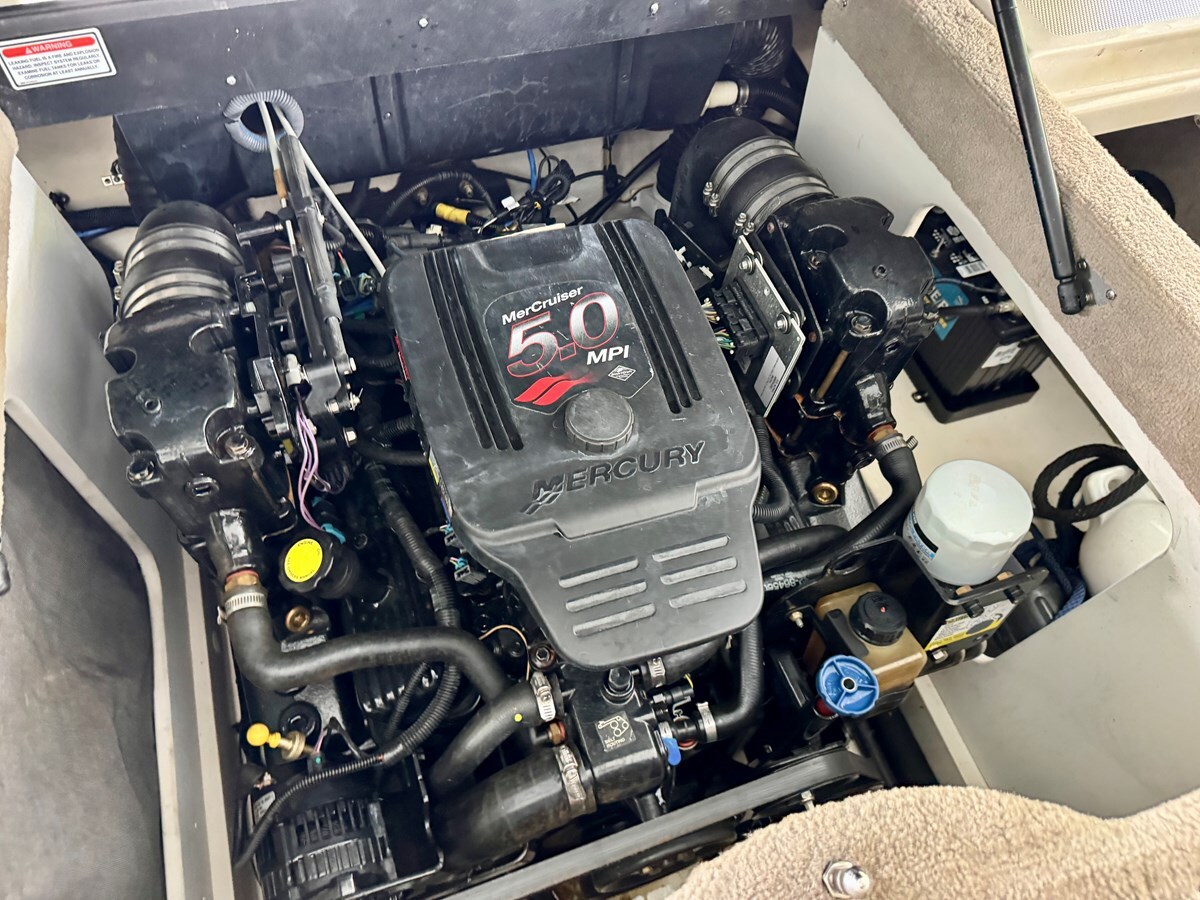 2004-sea-ray-21-24d390