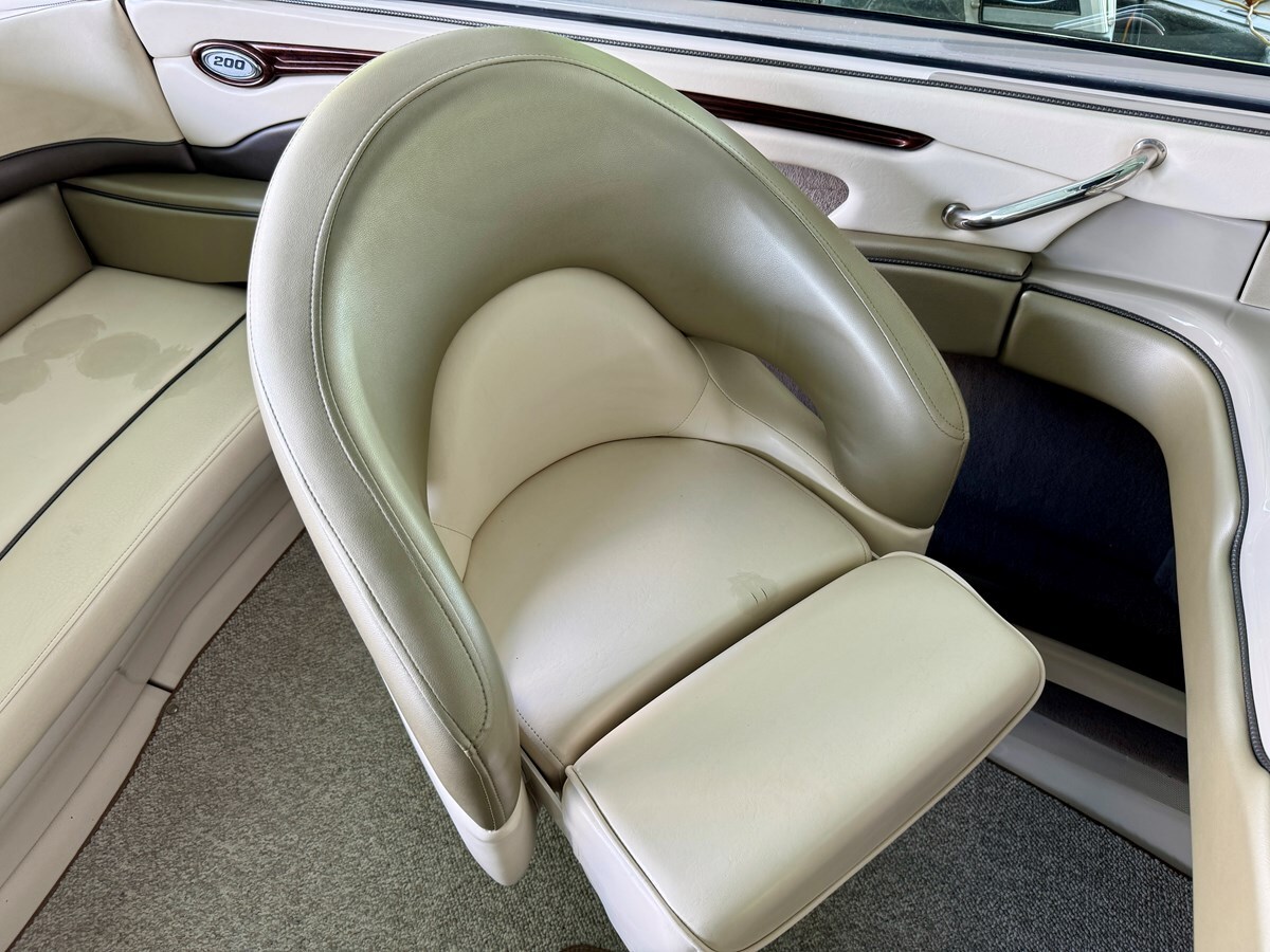 2004-sea-ray-21-24d390