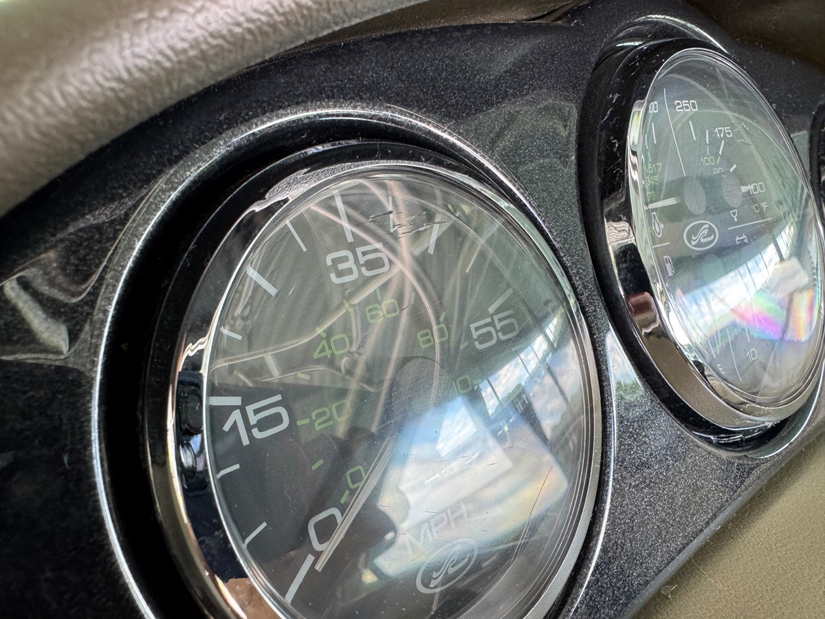 2004-sea-ray-21-24d390