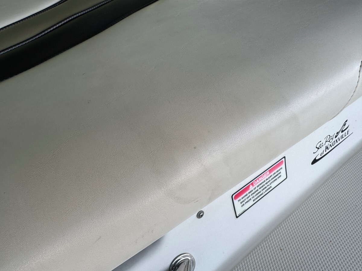 2004-sea-ray-21-24d390