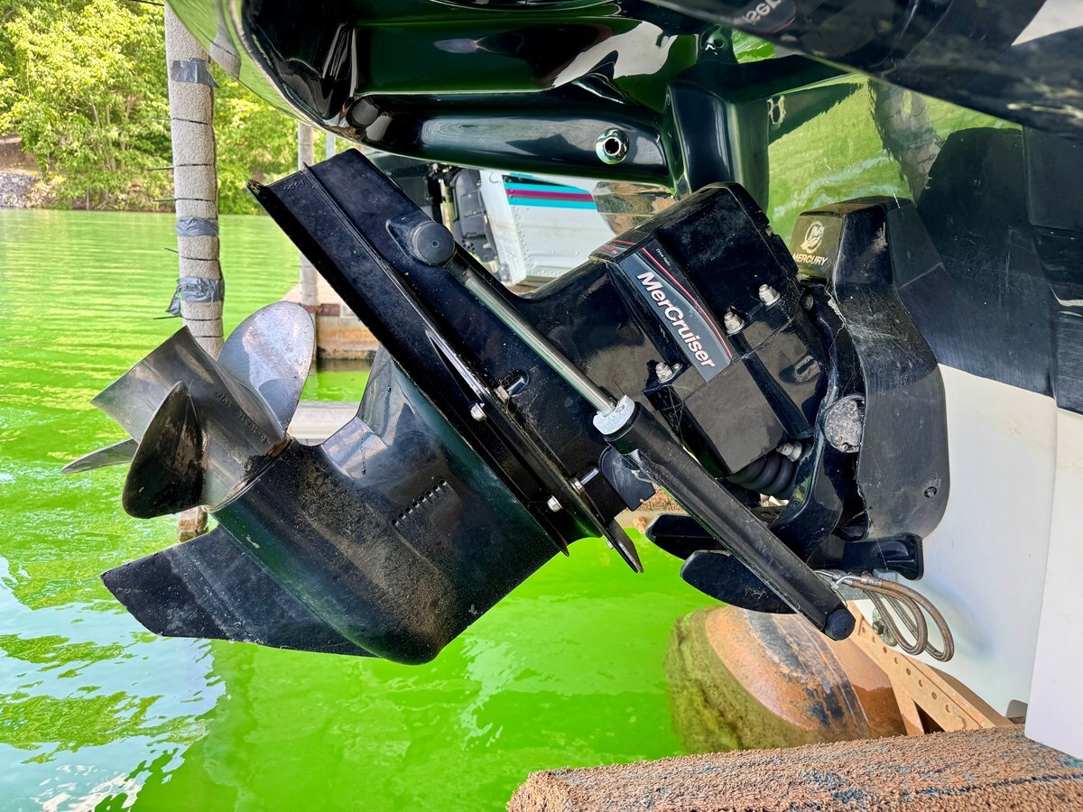 2004-sea-ray-21-24d390