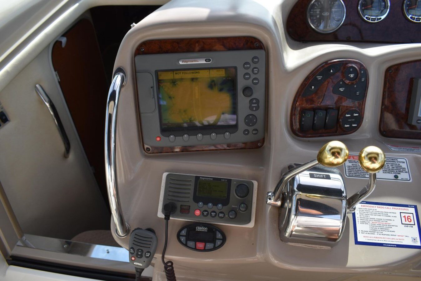 2004-sea-ray-34-ecabcf