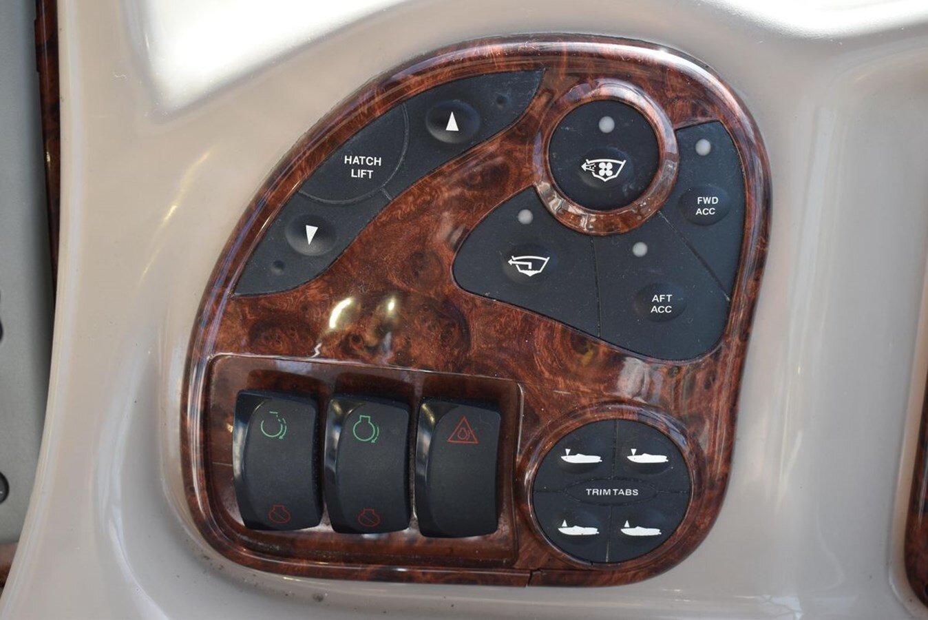 2004-sea-ray-34-ecabcf