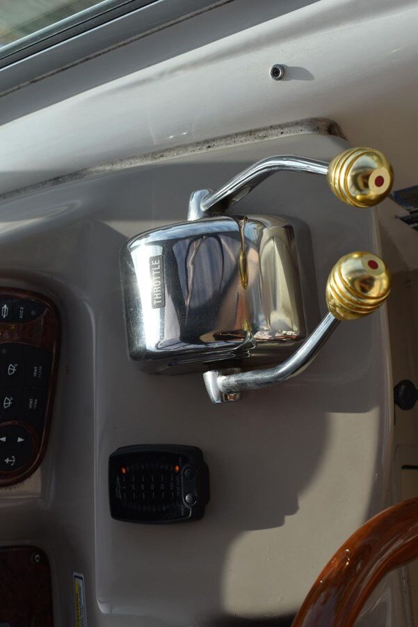 2004-sea-ray-34-ecabcf