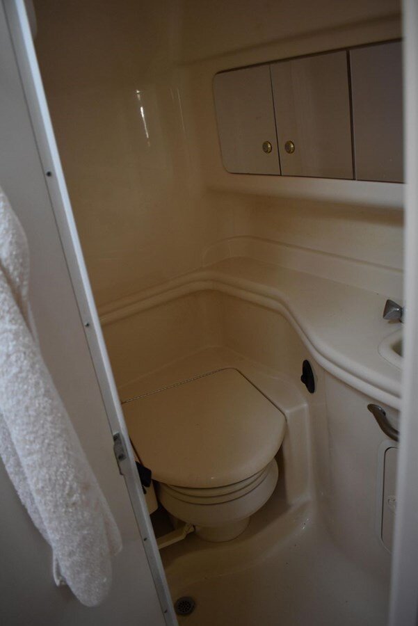 2004-sea-ray-34-ecabcf