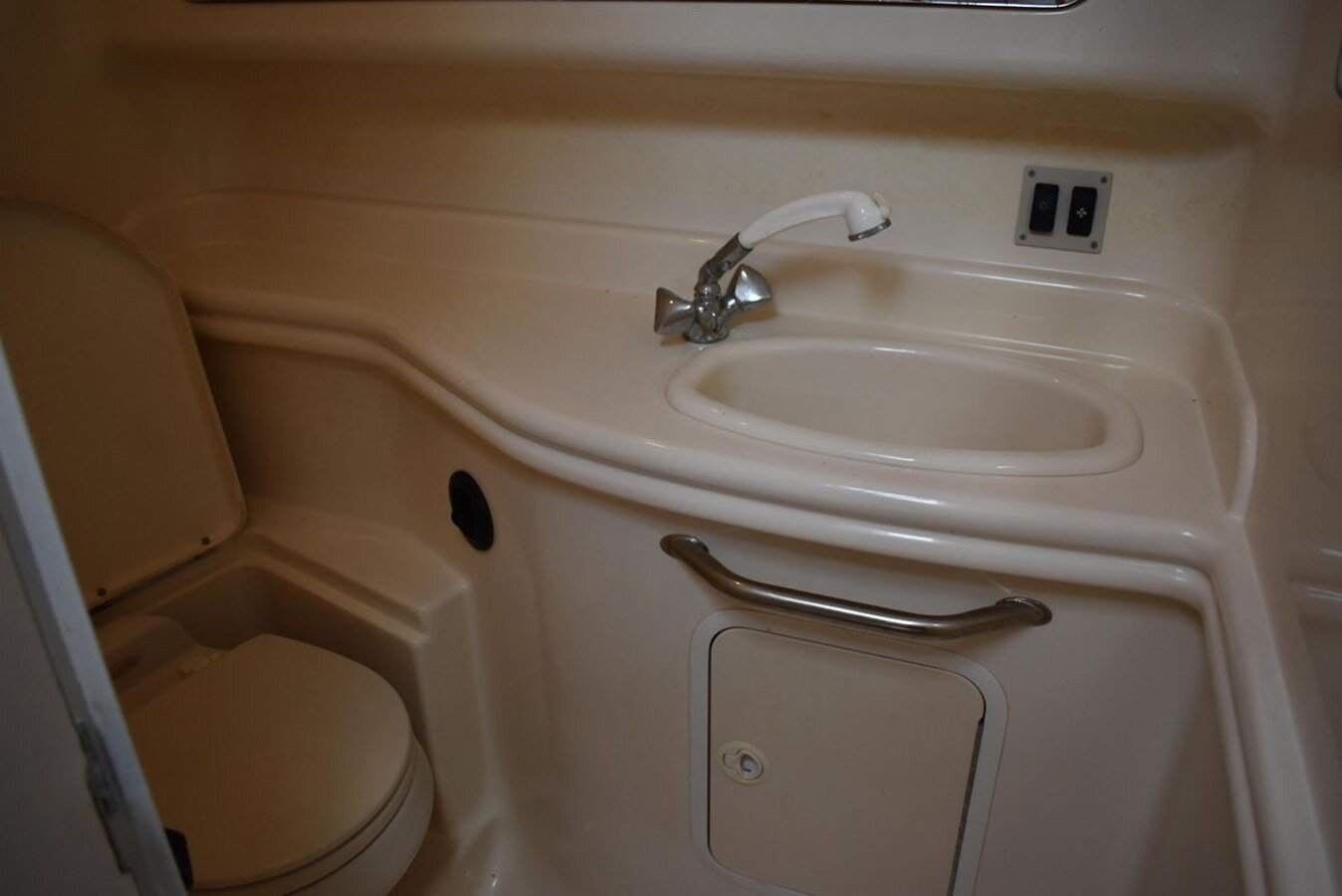 2004-sea-ray-34-ecabcf