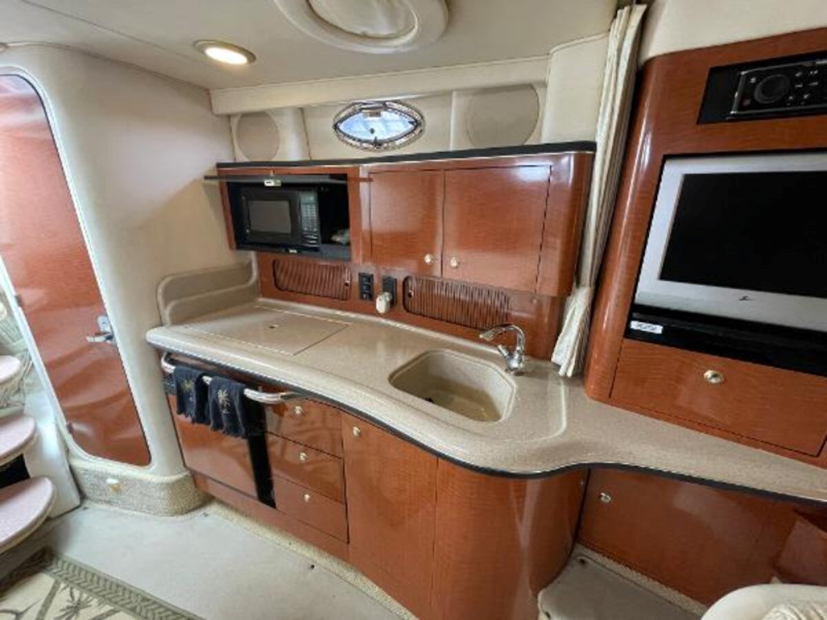 2004-sea-ray-35-6-f61e48