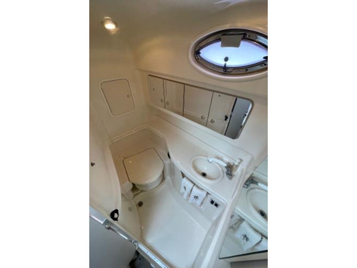 2004-sea-ray-35-6-f61e48