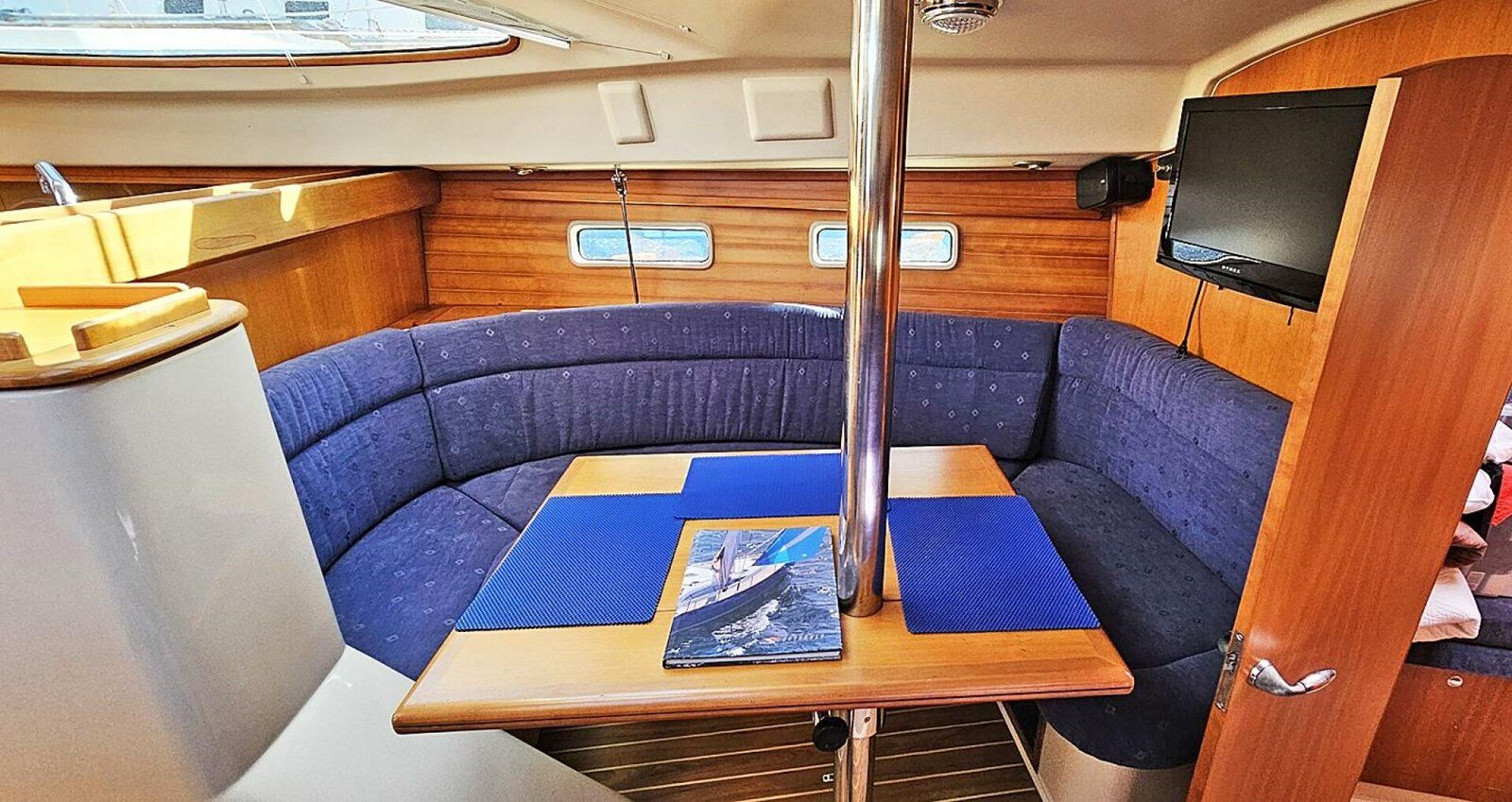 2004-southerly-35-6-3341f3