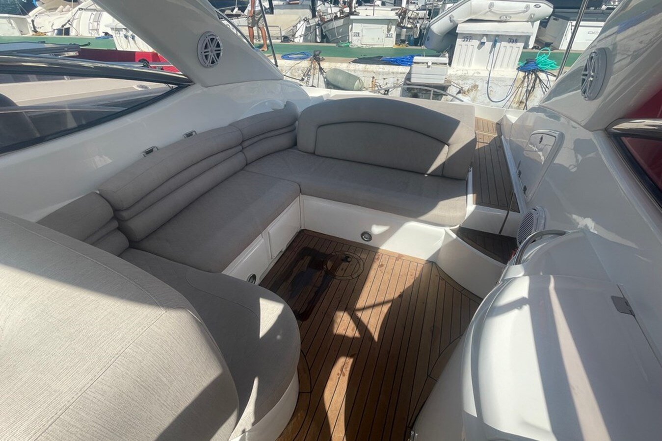 2004-sunseeker-39-9-88e6d6