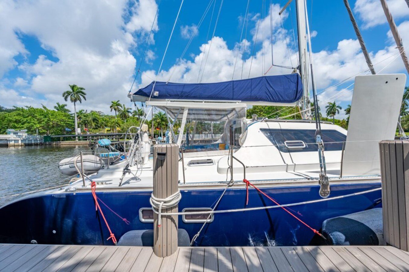 2004-switch-catamarans-51-3dc047