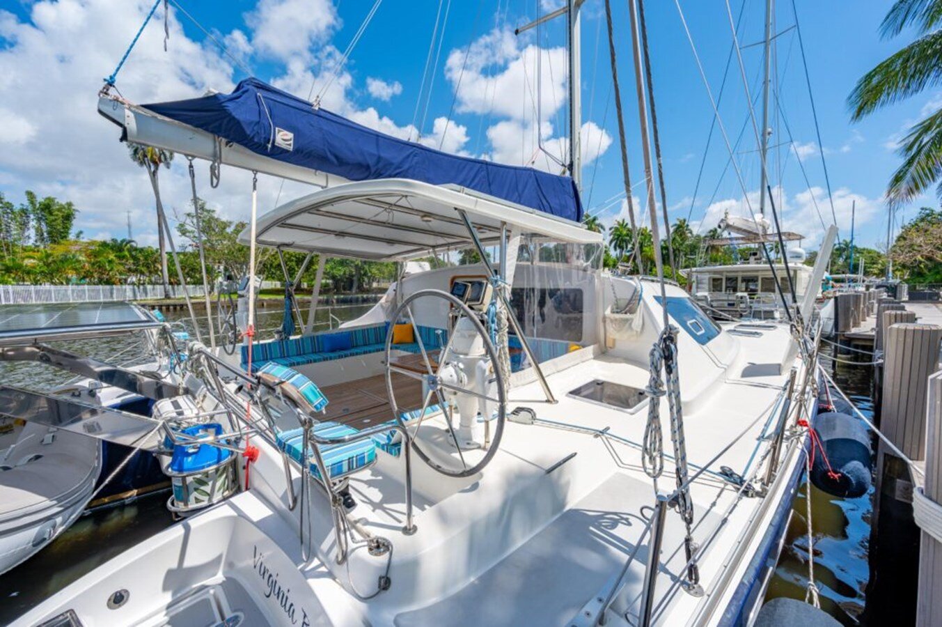 2004-switch-catamarans-51-3dc047