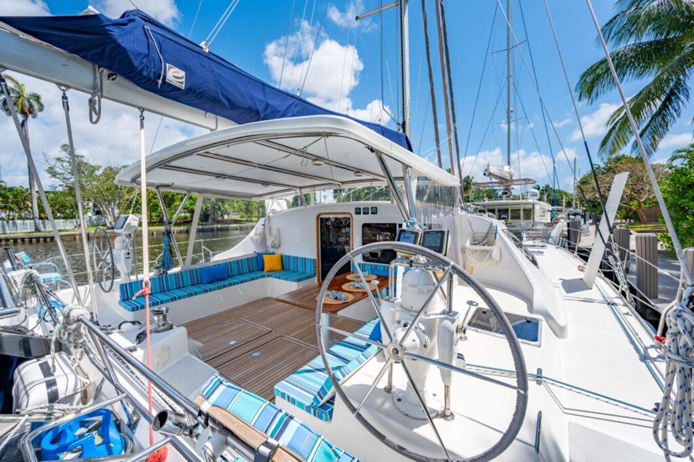 2004-switch-catamarans-51-3dc047