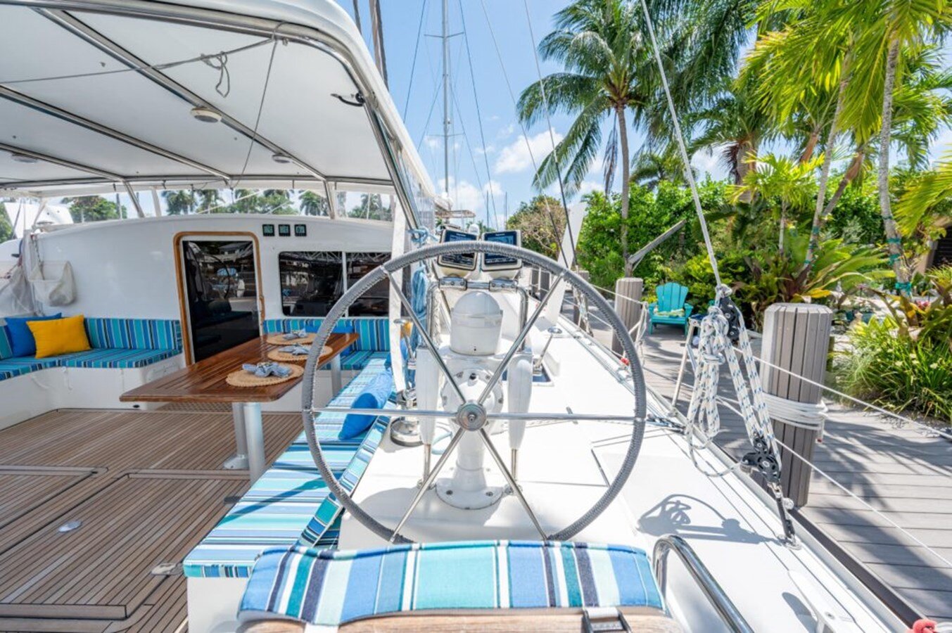 2004-switch-catamarans-51-3dc047