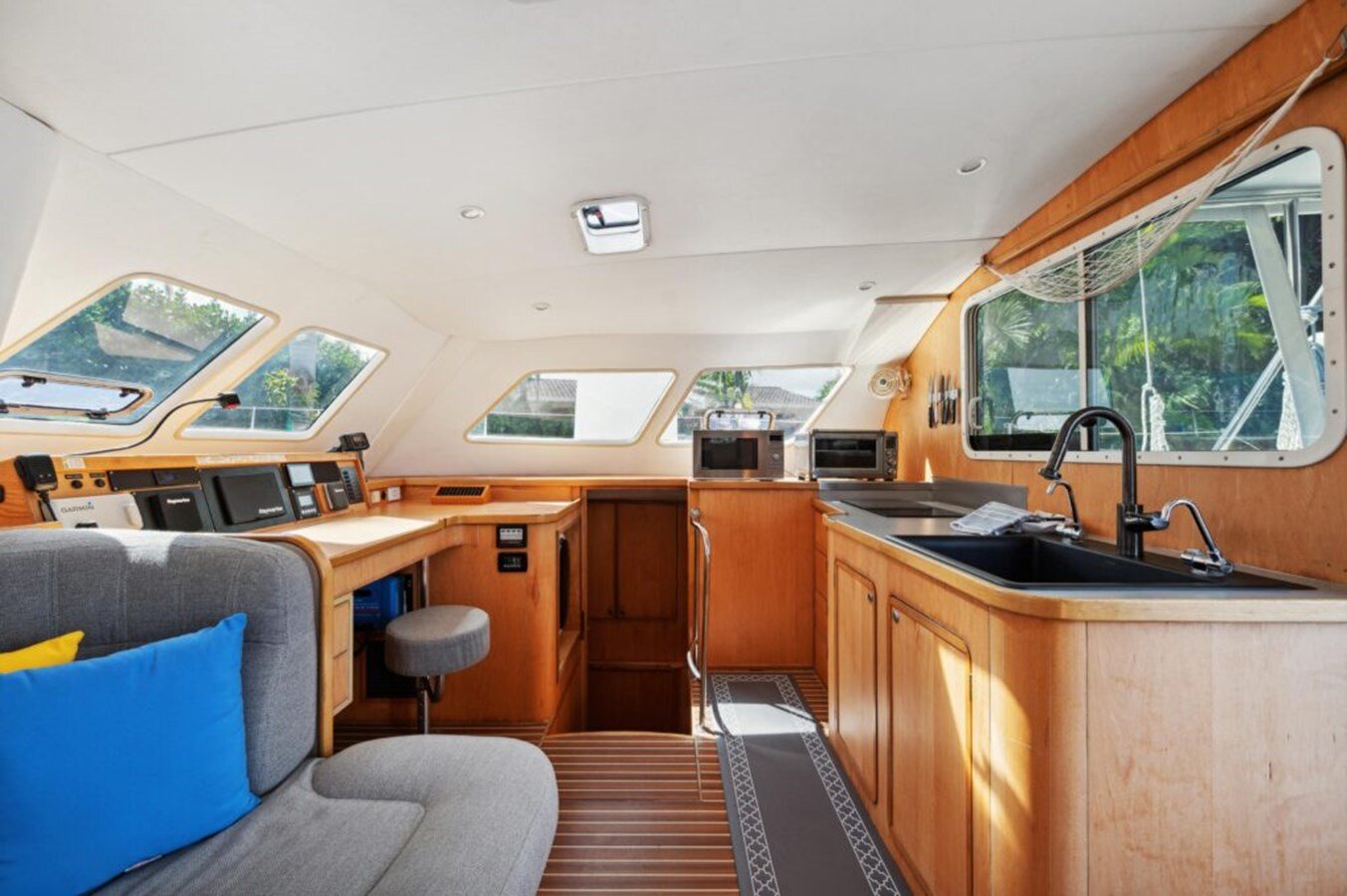 2004-switch-catamarans-51-3dc047