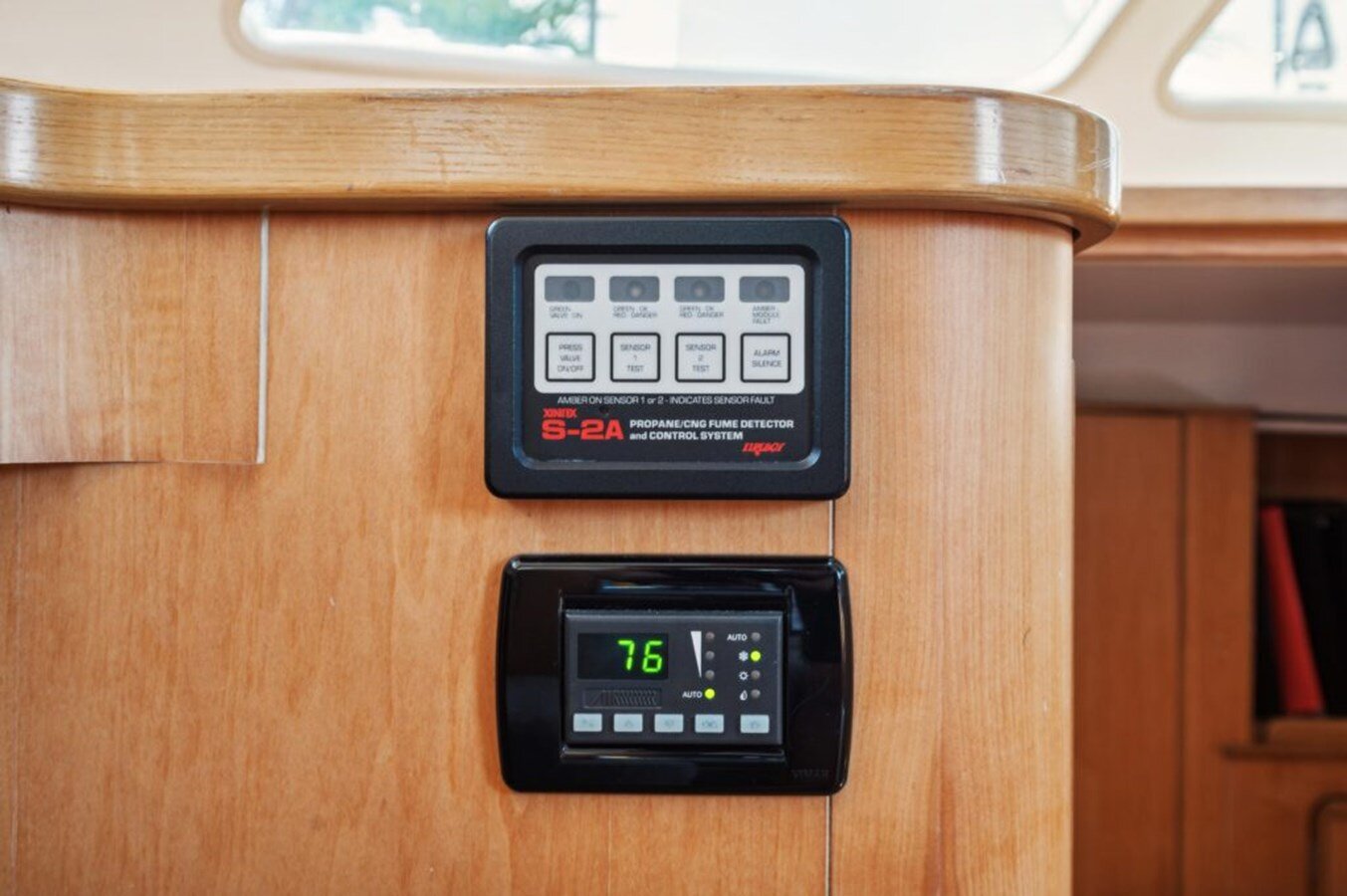 2004-switch-catamarans-51-3dc047