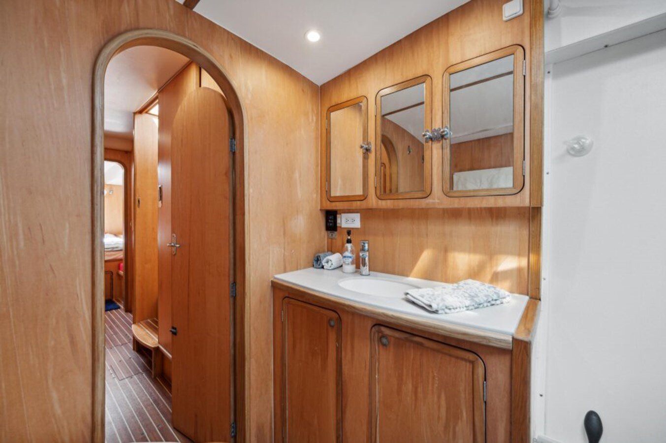 2004-switch-catamarans-51-3dc047