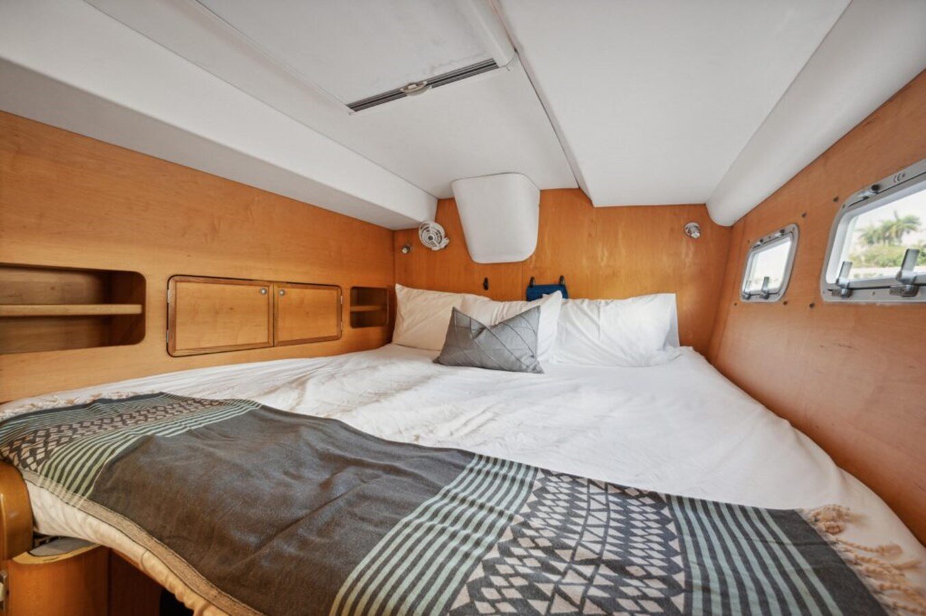 2004-switch-catamarans-51-3dc047