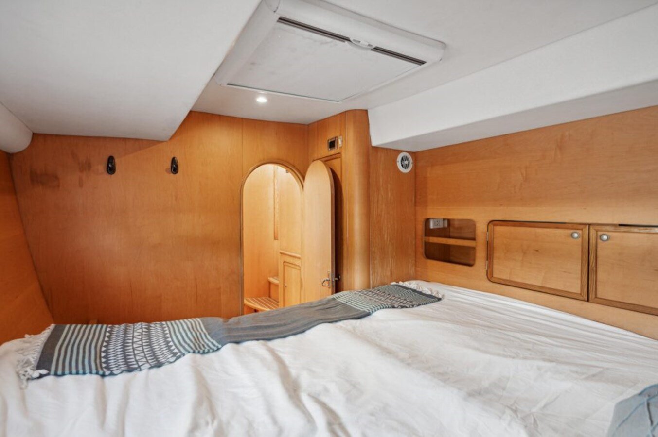 2004-switch-catamarans-51-3dc047