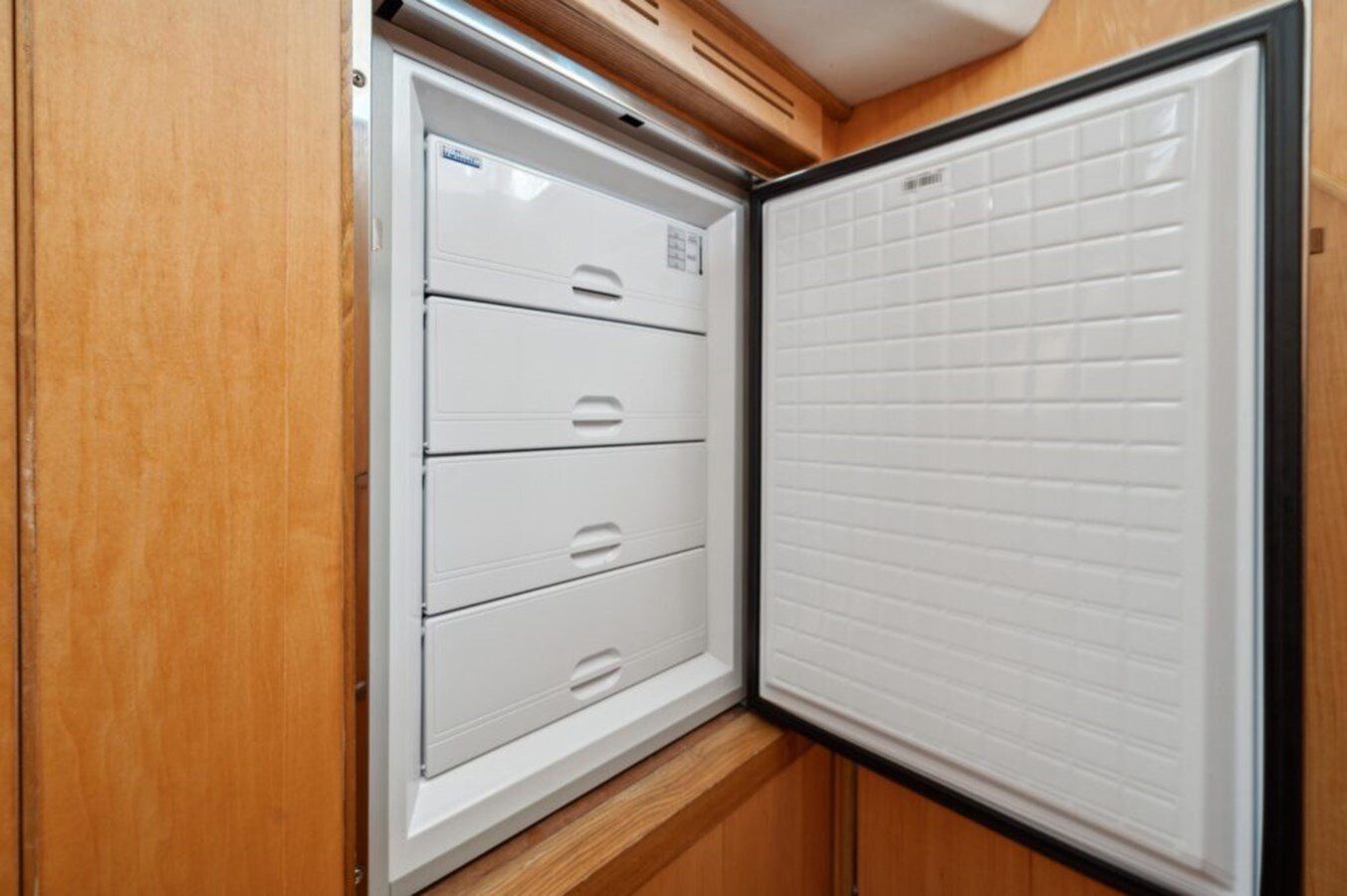 2004-switch-catamarans-51-3dc047