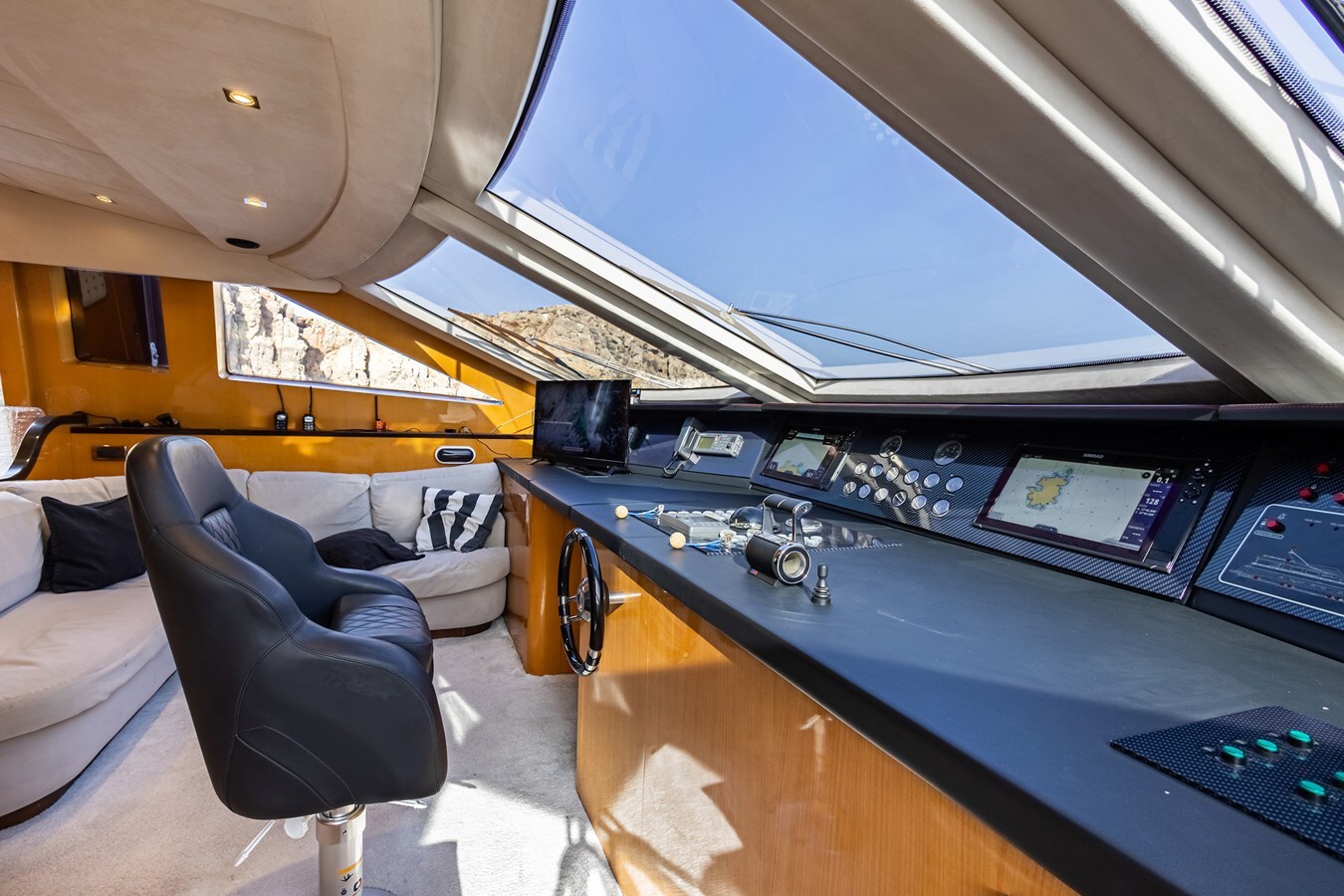 2004 TECNOMAR 116' 10