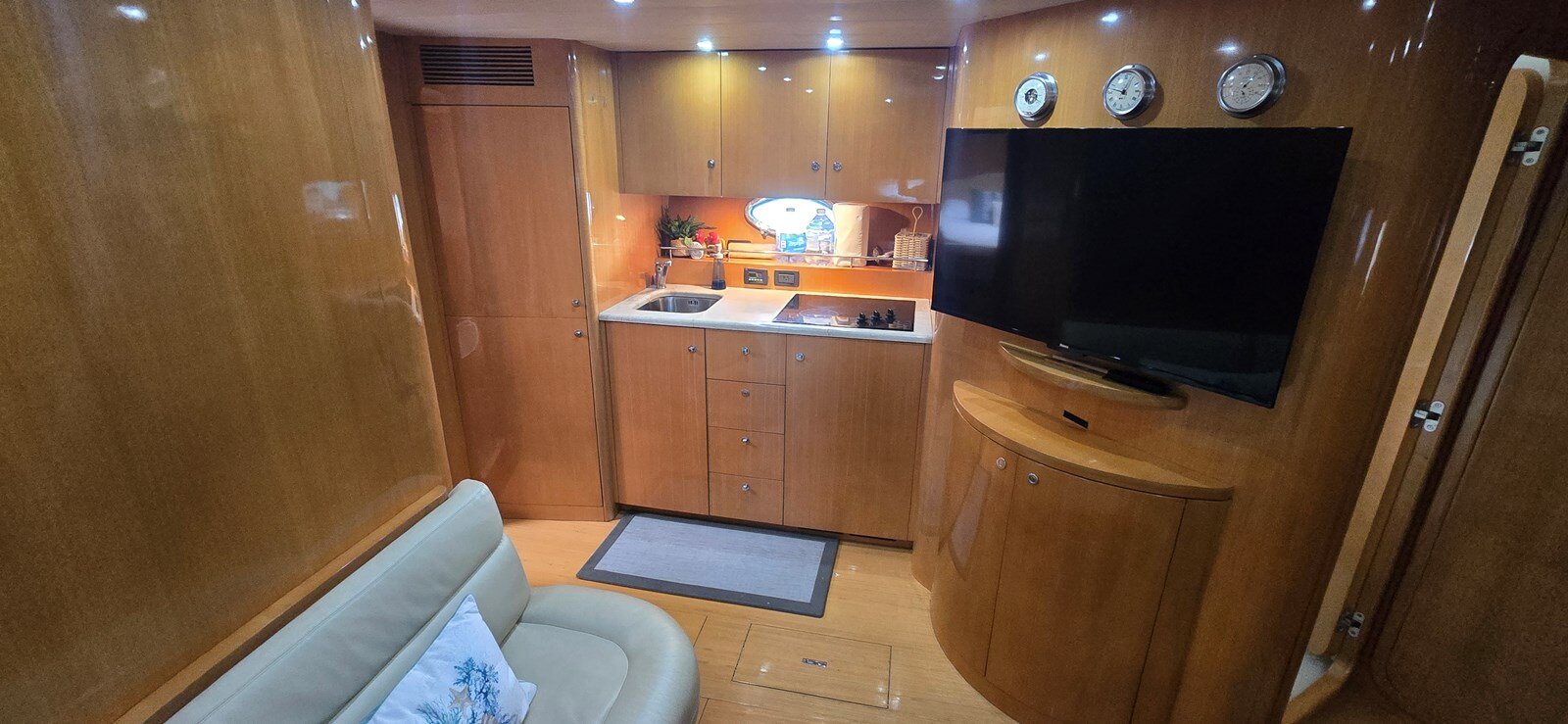 2004-uniesse-54-2dce7a