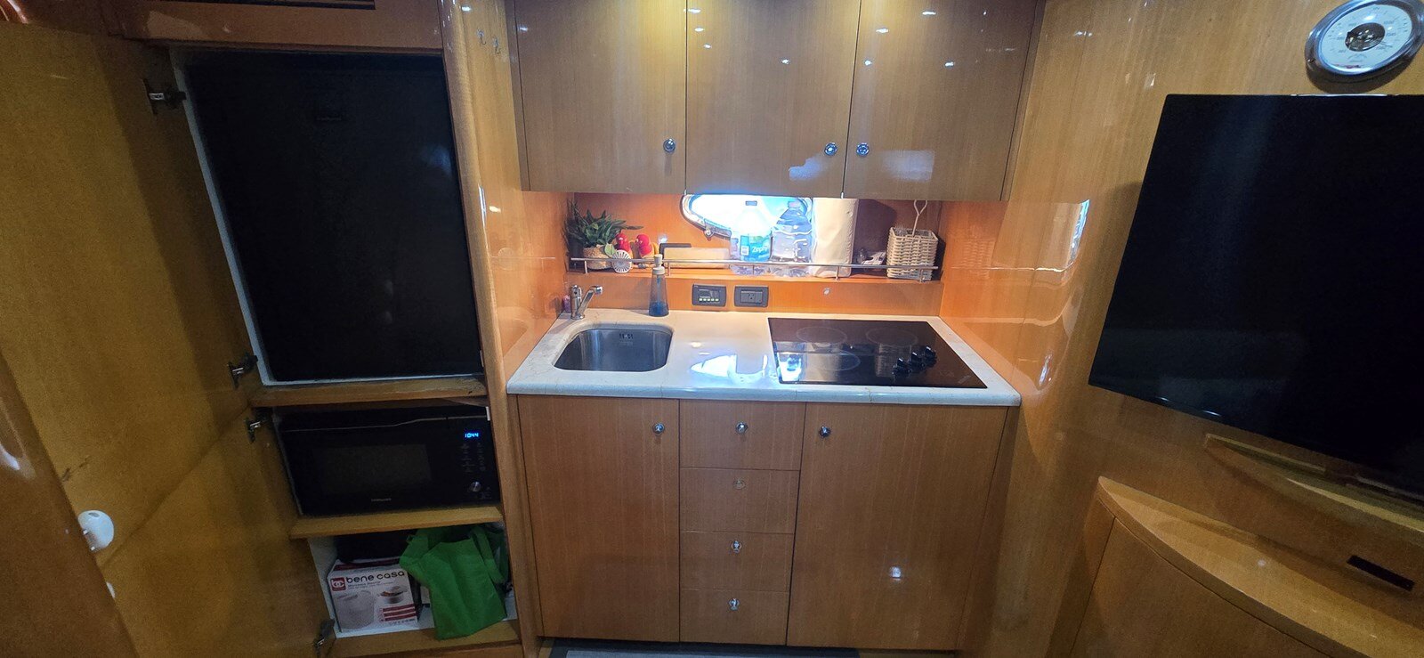 2004-uniesse-54-2dce7a