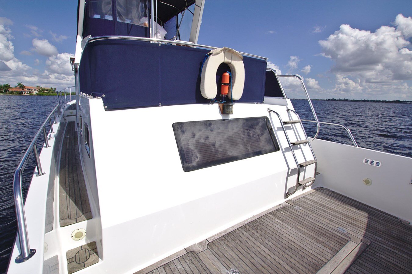 2004-west-coast-custom-yachts-46-668070