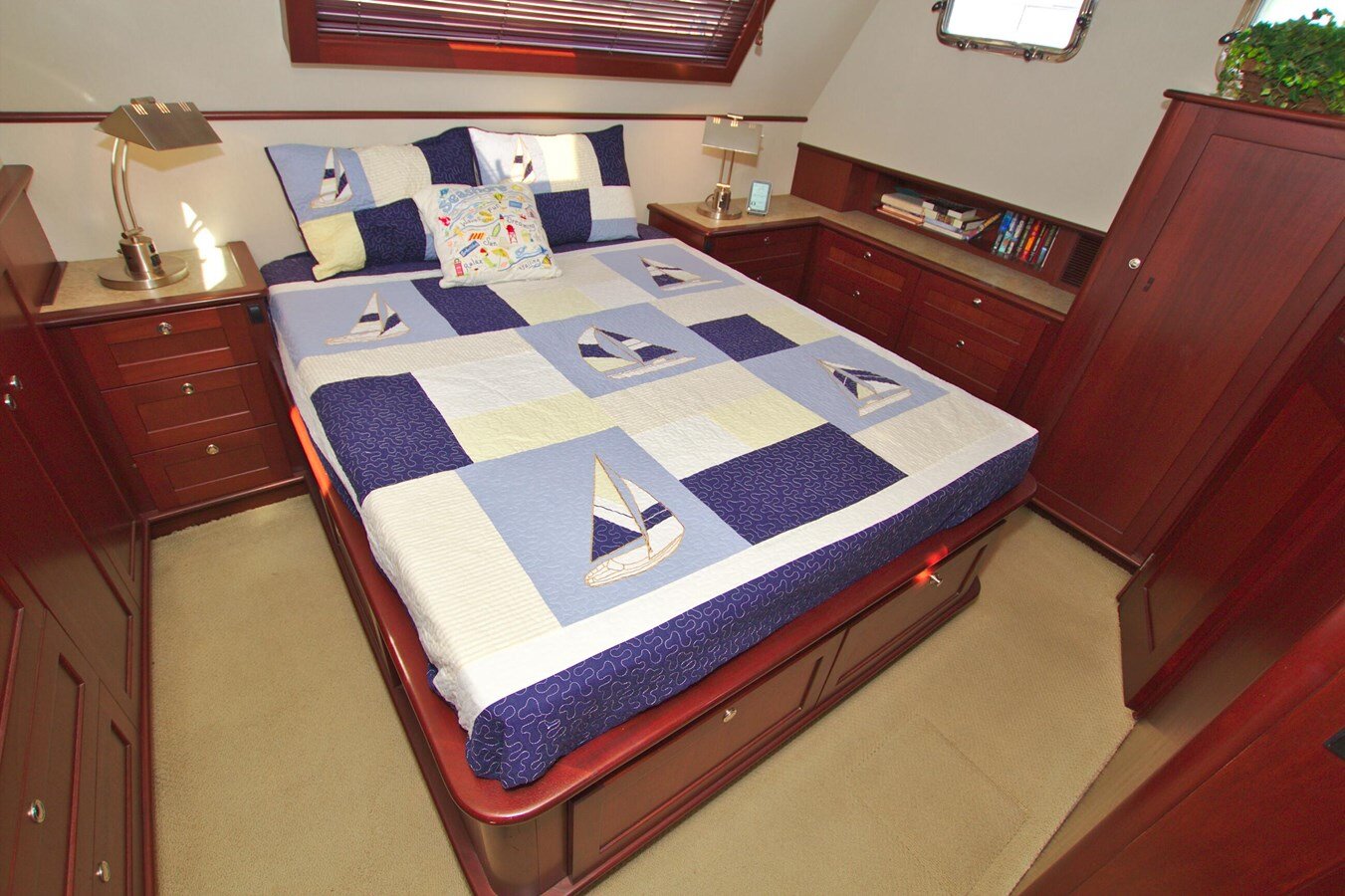 2004-west-coast-custom-yachts-46-668070