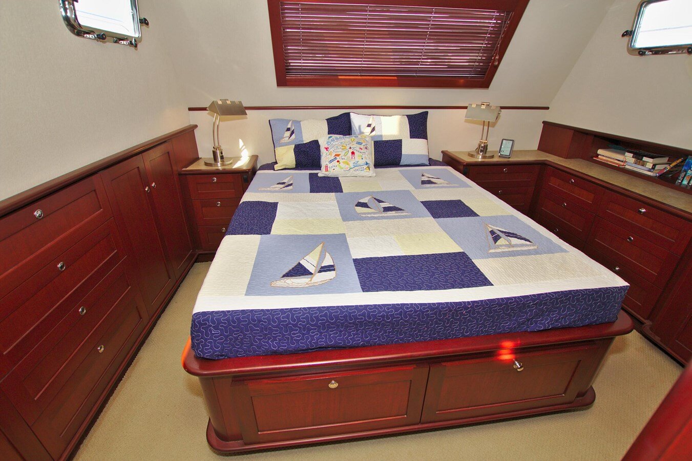 2004-west-coast-custom-yachts-46-668070