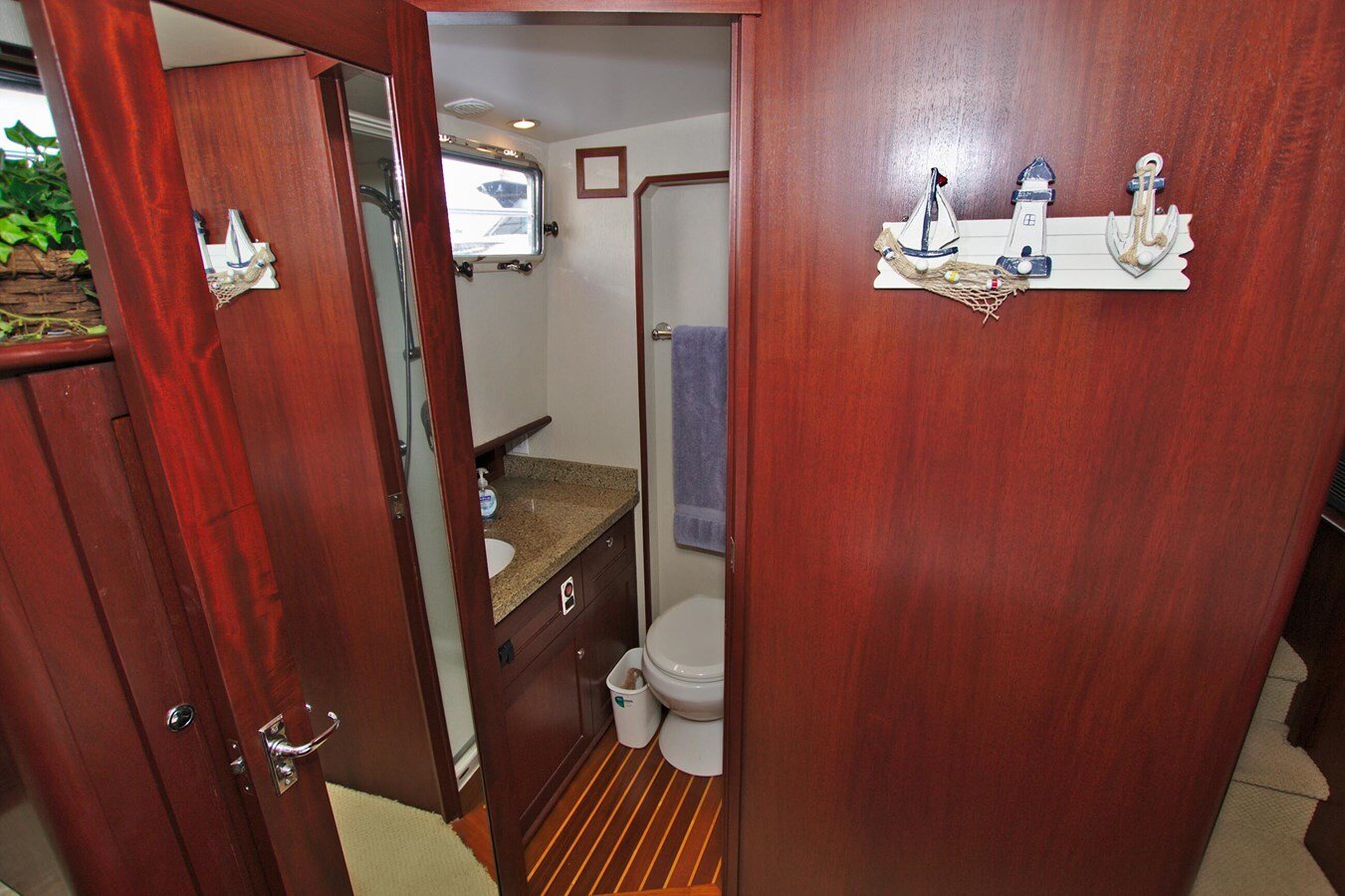 2004-west-coast-custom-yachts-46-668070
